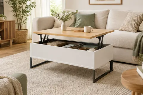 Table basse relevable blanc et chêne avec tiroirs, étagères ouvertes et plateau déployé dans un salon lumineux
